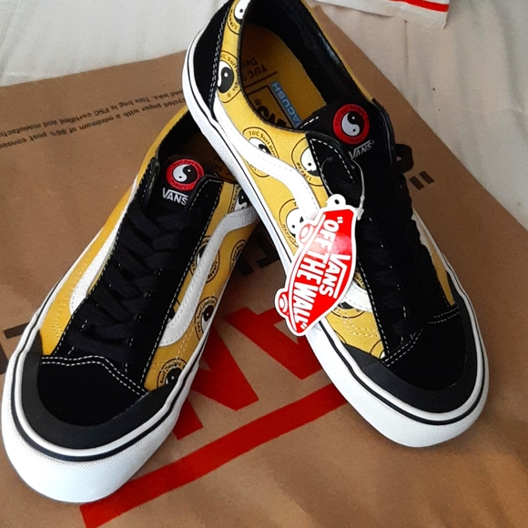 Vans X T&C Surf Design Old Skool *NWT* Unisex - Picture 6 of 13